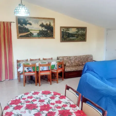 Spacious With Sea View In La Riera De Gaia