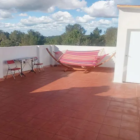 Spacious With Sea View In La Riera De Gaia