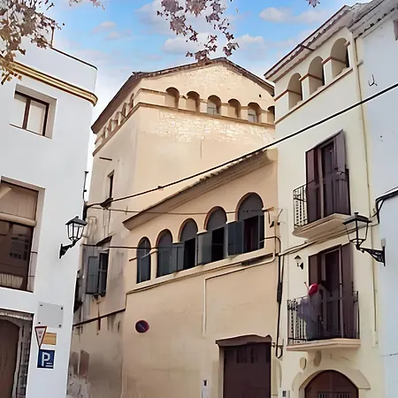 Spacious With Sea View In La Riera De Gaia *
